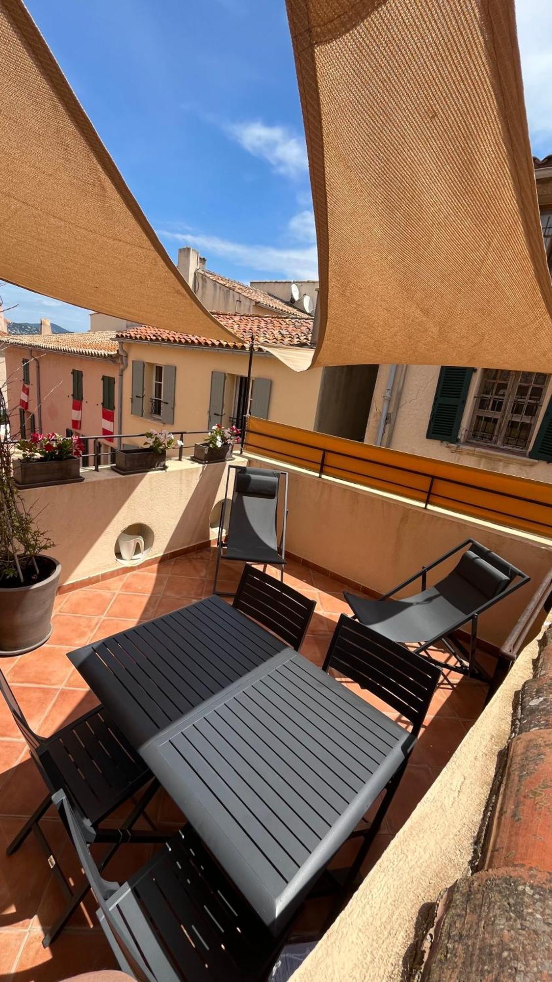 Saint-Tropez Centre - Grand Studio Avec Terrasse Zewnętrze zdjęcie